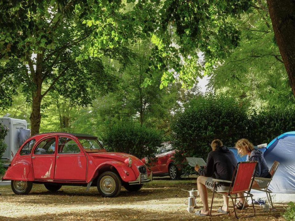 Camping Les Portes De Sancerre Saint-Satur Exterior photo