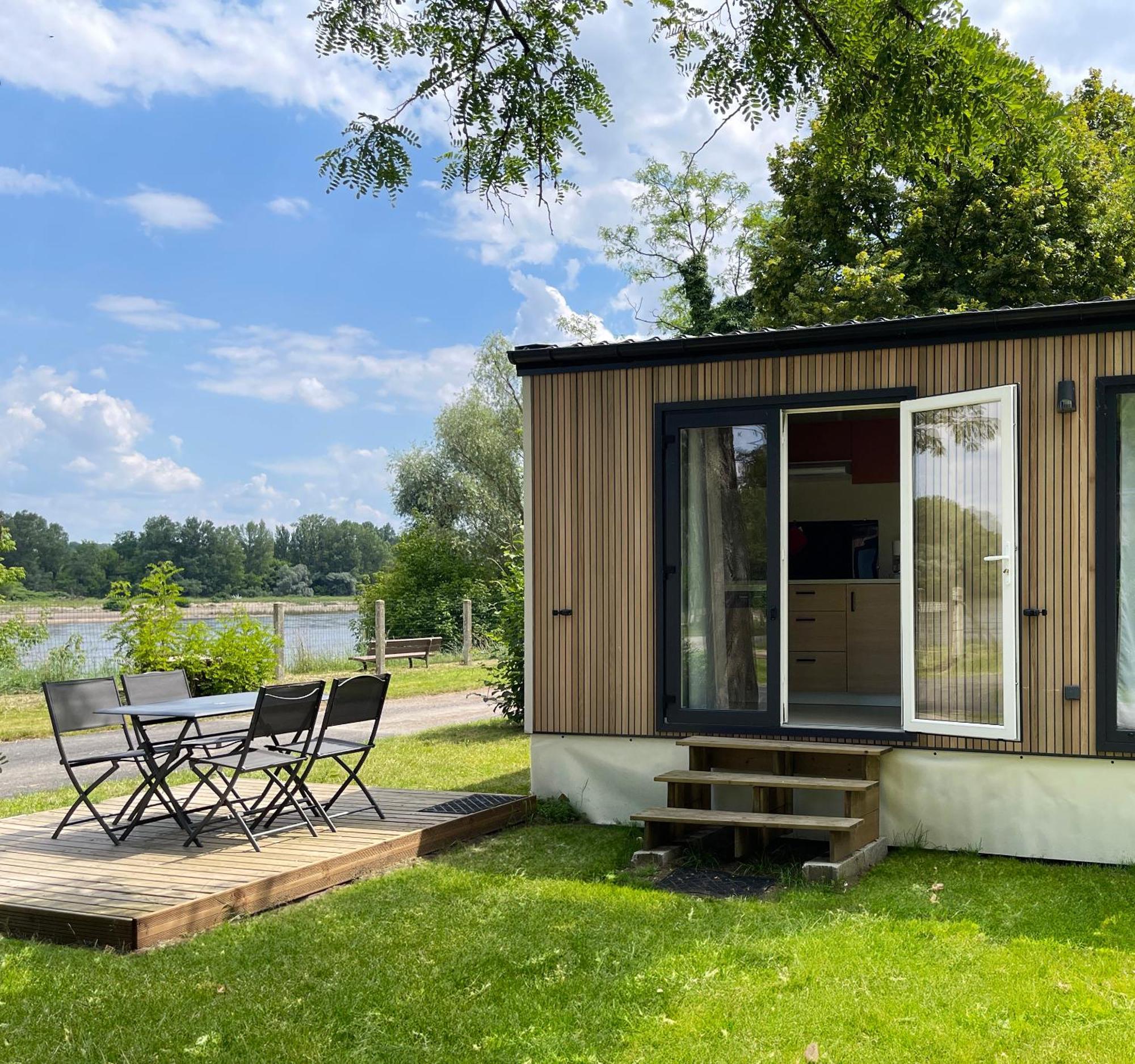 Camping Les Portes De Sancerre Saint-Satur Exterior photo